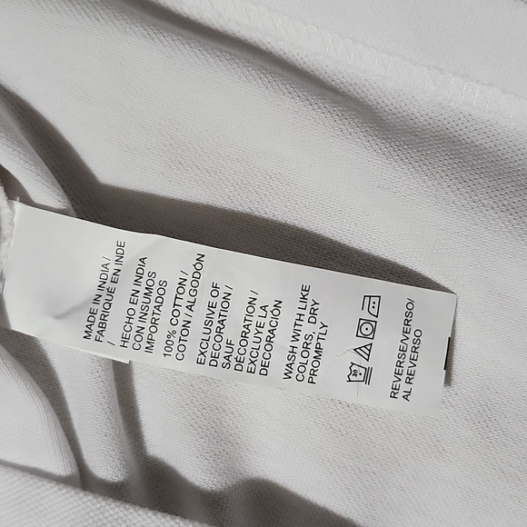 New Izod Slim Fit white polo shirt. - Picture 5 of 6